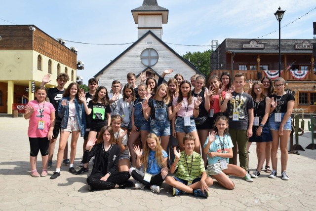Z atrakcji i warsztatów w Twinpigs w Żorach korzysta 30 młodych dziennikarzy z całej Polski