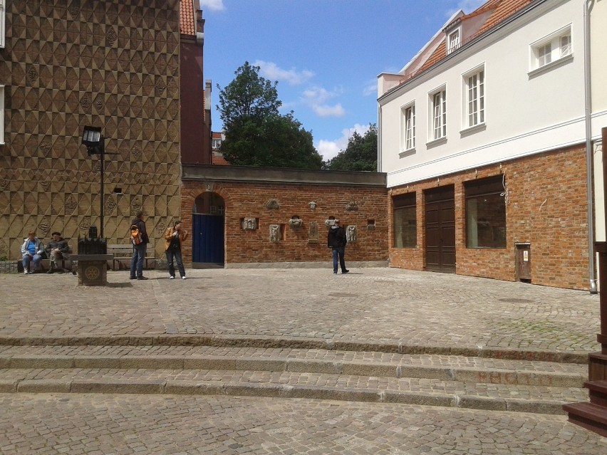 Mur niezgody przy ul. Piwnej w Gdańsku