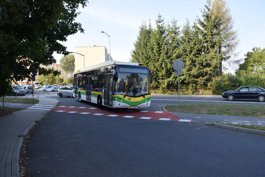 Pierwszy kurs pierwszego autobusu elektrycznego na ulicach...
