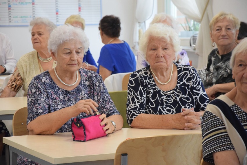 Oleśnica w programie Ogólnopolska Karta Seniora. Odbyła się oficjalna inauguracja