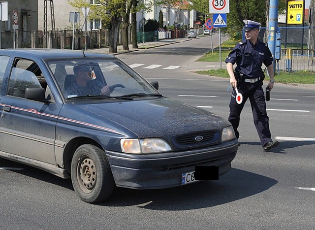 Jakie miejsca jako niebezpieczne z powodu przekraczania prędkości zgłaszają mieszkańcy Grudziądza? Gdzie "suszą" policjanci"? Sprawdź na kolejnych zdjęciach w naszej galerii>>>>>