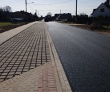 Trwa przebudowa drogi w Borku. Jest już nowy chodnik i autobusowa zatoka