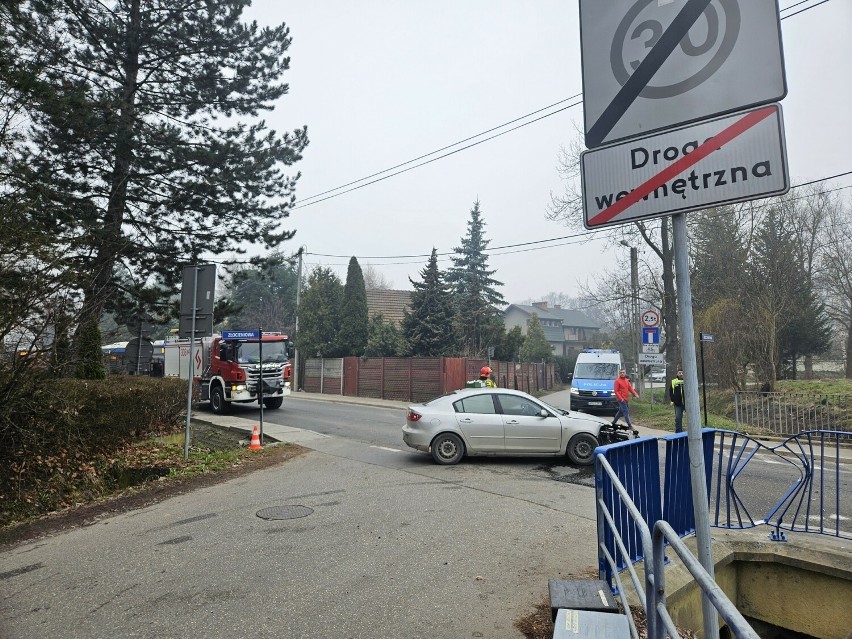 Kraków. Poważny wypadek na Złocieniu. Przystanek autobusowy, na którym stali ludzie - skasowany