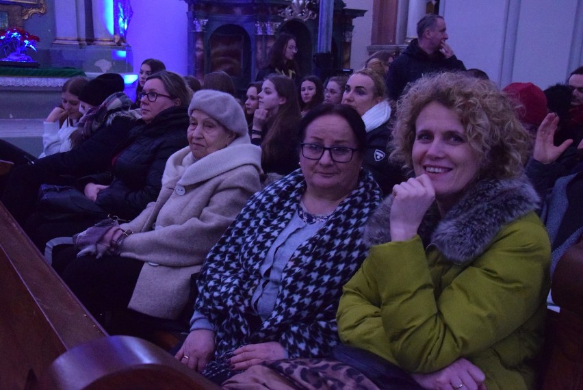 Schola Cantorum w Kaliszu. Koncert inauguracyjny w kościele...