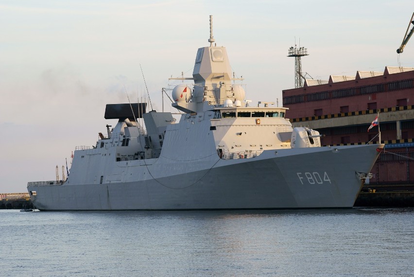 Okręty NATO w Gdyni. Będzie można zwiedzić holenderską fregatę rakietową i włoski niszczyciel