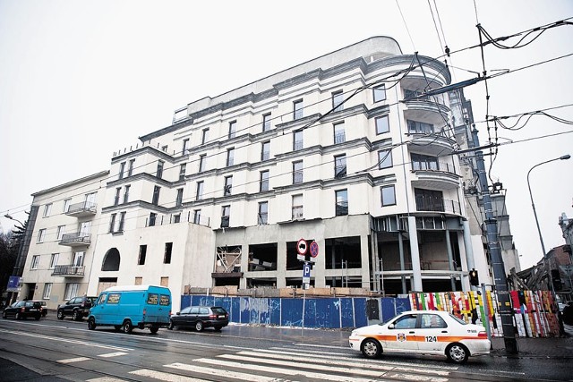 Hotel na rogu ul. Piotrkowskiej i ul. Radwańskiej będzie działał pod szyldem Holiday Inn.