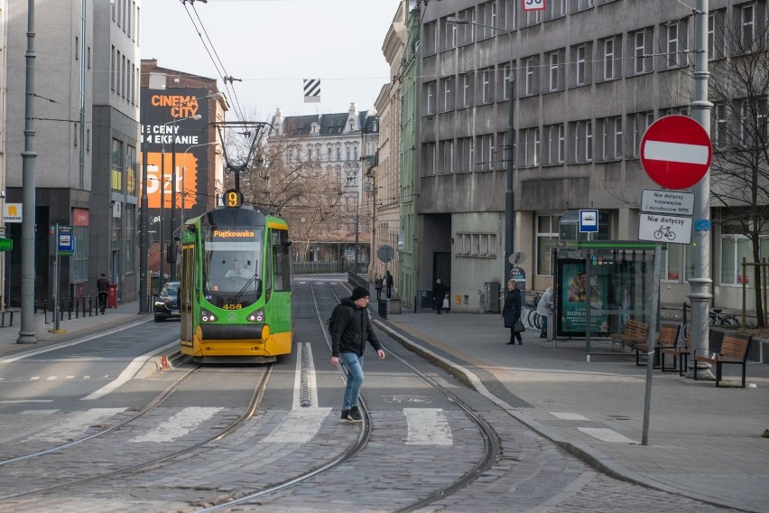 Poznań kiedyś i dziś: ul. Strzelecka w 2020 roku.

Zobacz...