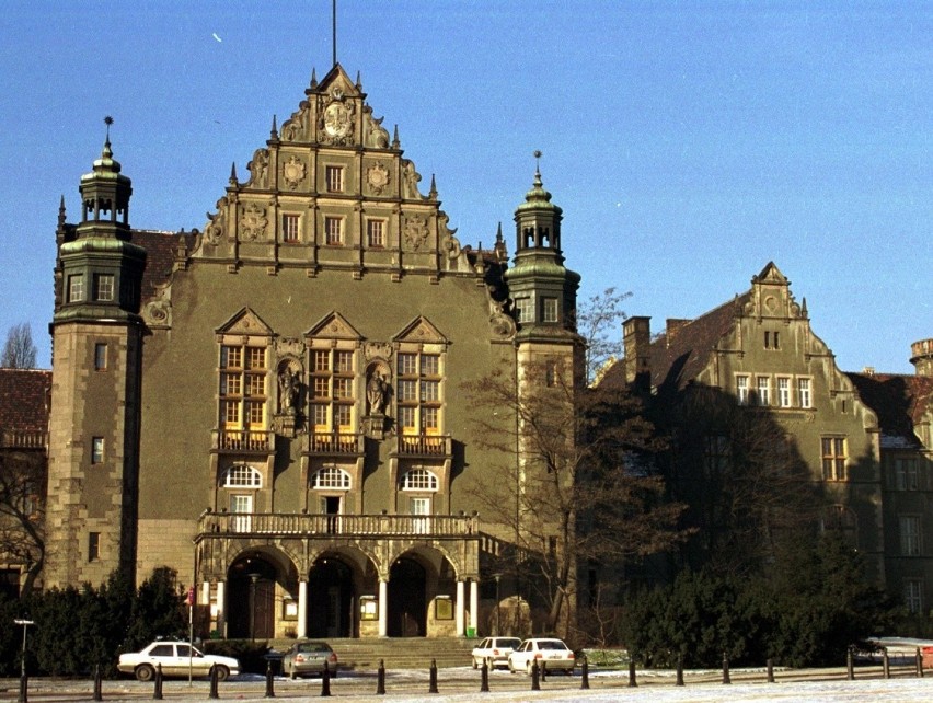 Poznań kiedyś i dziś: Aula UAM w latach 90.

Zobacz kolejne...