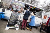 Zlot Food Trucków pod PKiN. Jadłowozy opanują centrum Warszawy