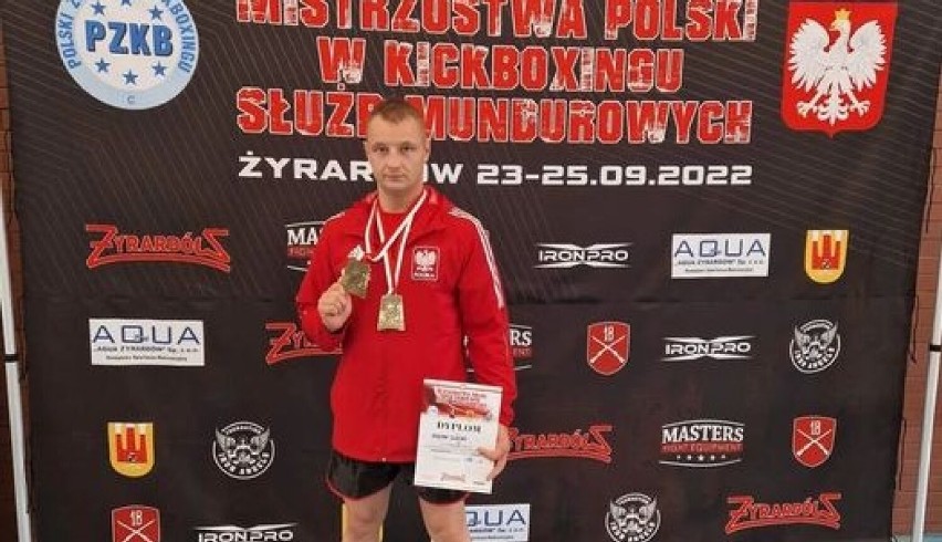 Podwójny Mistrz Polski w kickboxingu jest z Elbląga! ZDJĘCIA