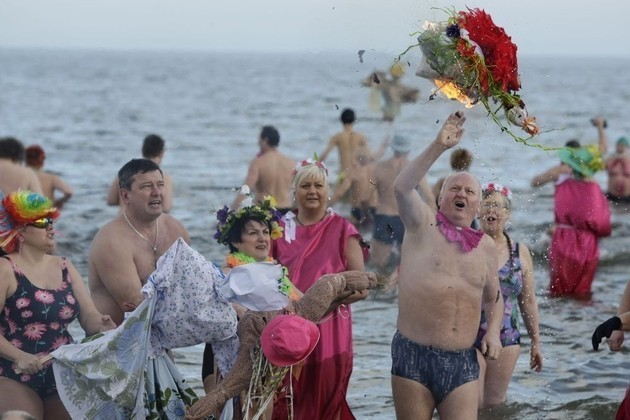 Morsy pożegnały zimę w Bałtyku. Nietypowo