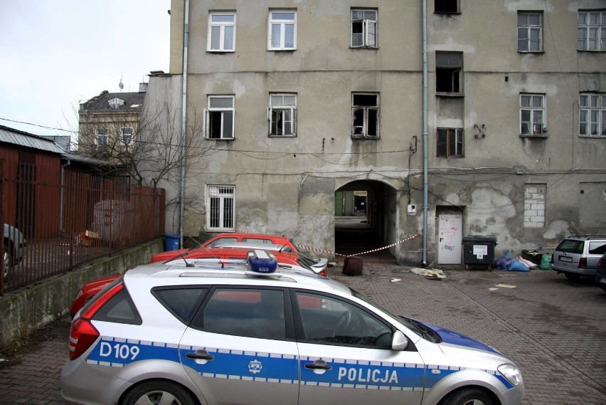 Pożar na Lubartowskiej: Jedna osoba zmarła, cztery są w szpitalu