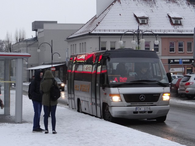 Ankieta ma związek z powstającym na zlecenie ratusza planem mobilności miejskiej. Urzędnicy zapowiadają, że chcą na nowo zorganizować komunikację miejską