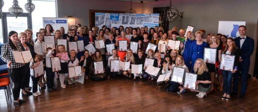 Laureaci powiatu gdańskiego plebiscytu "Przedszkole Roku" podczas uroczystej gali w Olivia Business Centre