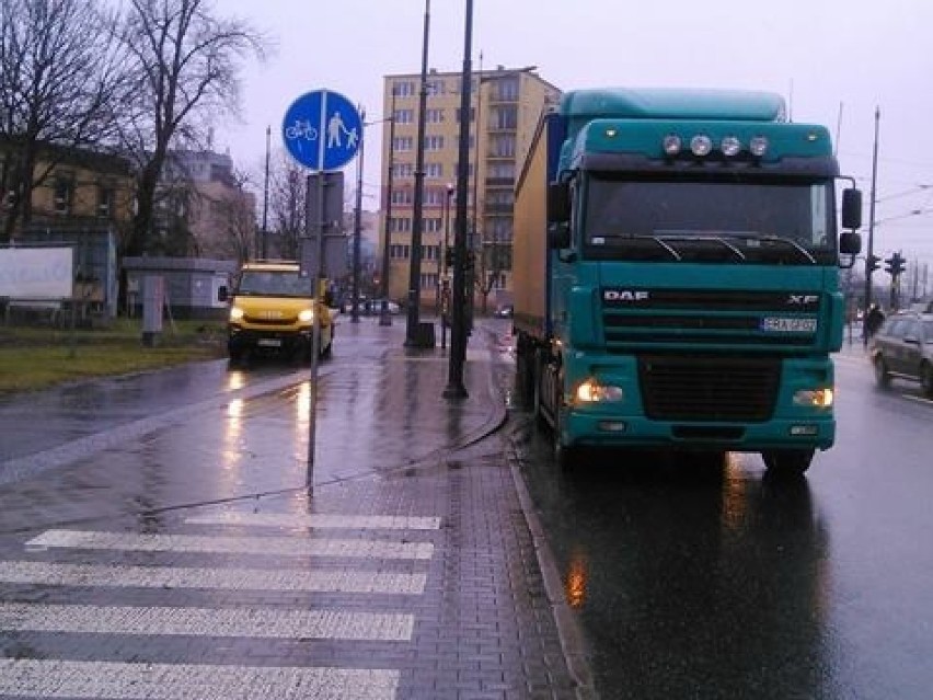 Wypadek na skrzyżowaniu marszałków