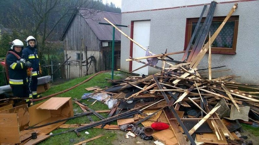 Ocalili z pożaru kobietę w ciąży i jej roczne dziecko