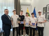 Licealiści z Grójca zbierają pieniądze na udział w ogólnoświatowych finałach konkursu F1inSchools w Singapurze