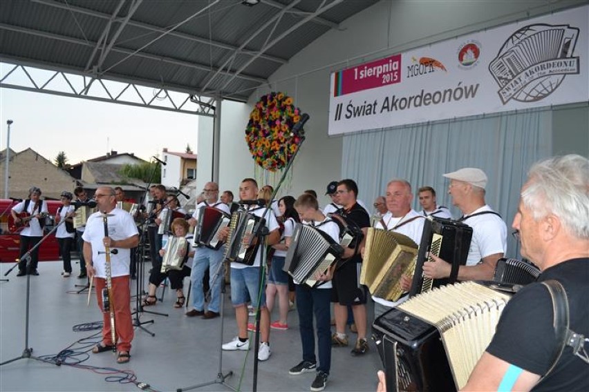 "Świat akordeonu" w Koziegłowach: 117 akordeonistów z kraju i zagranicy ściągnęło do Koziegłów