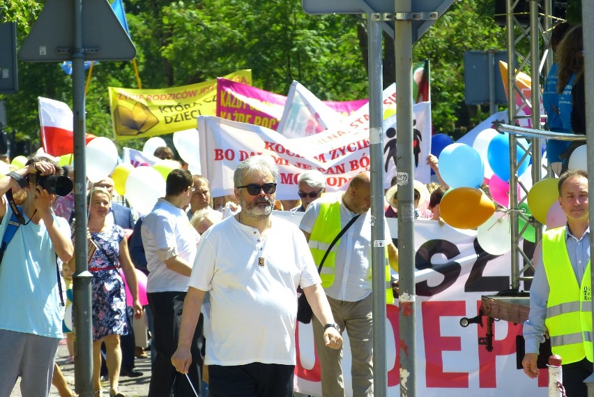 Przez Kołobrzeg przeszedł Marsz Dla Życia i Rodziny