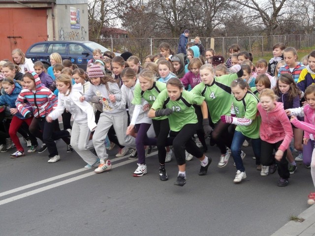 Młodzi sportowcy wzięli udział w XX Radomszczańskim Biegu Niepodległości
