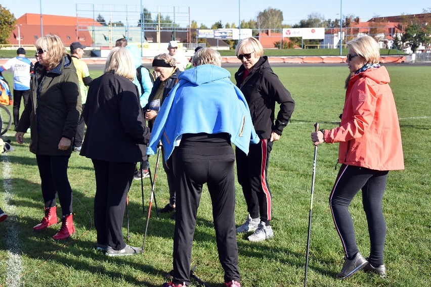 Nordic walking. W Pile odbyły się trzecie zawody cyklu Grand Prix Polski. Rywalizowano na dystansie sprinterskim. Zobaczcie zdjęcia