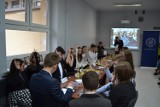 Młodzieżowa Rada Miejska obradowała w pleszewskim Niepublicznym Liceum Ogólnokształcącym 