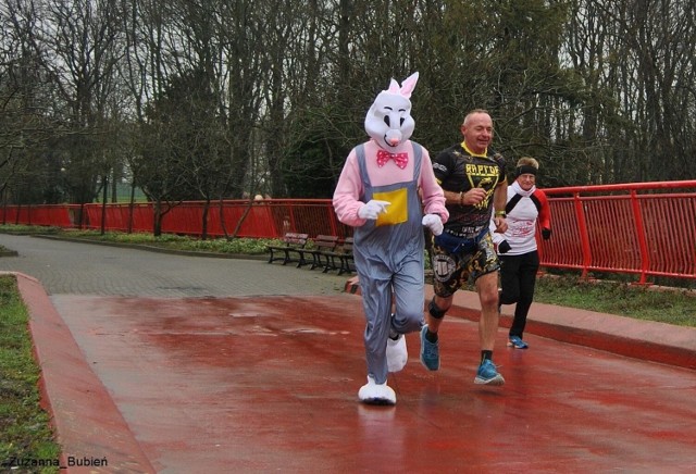 Parkrun odbywa się w każdą sobotę. Miłośnicy biegania, truchtania i chodzenia spotykają się o 9.00 koło fontanny w parku Kopernika.