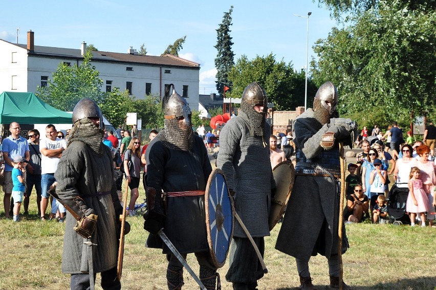 Ruiny zamku rycerskiego w  Szubinie dostępne dla...