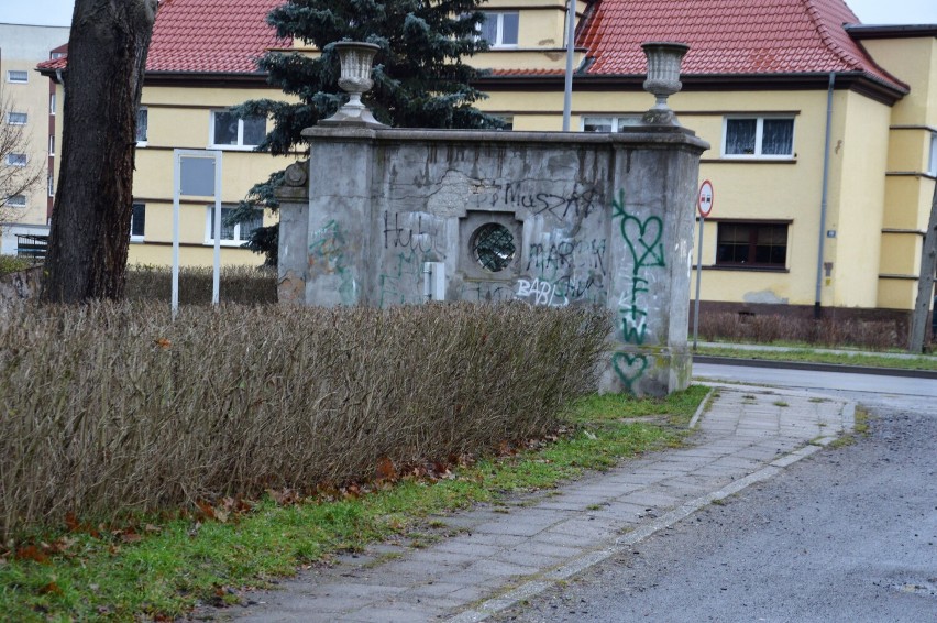 Po pałacu Rochsburg pozostał jedynie kawałek bramy