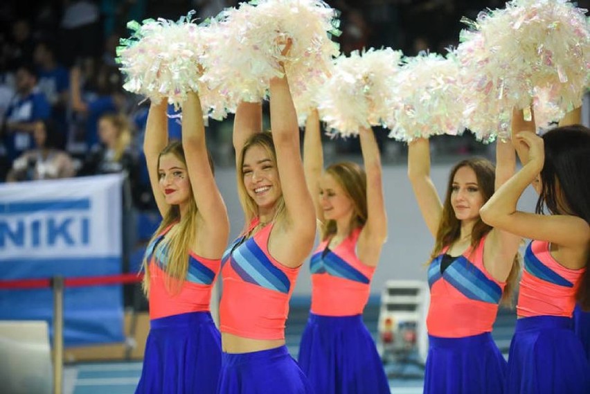 Cheerleaders Toruń są obecne na każdym meczu Polskiego Cukru...