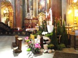Wielkanoc 2011: Groby Pańskie skromne i stonowane