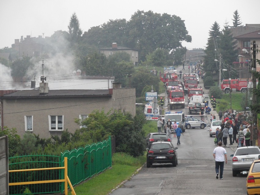 Wybuch gazu w Piekarach Śląskich przy ul. Inwalidów Wojennych [ZDJĘCIA]