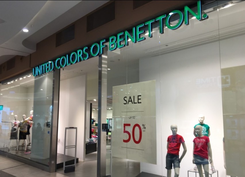 7. United Colors of Benetton

Ta marka powinna być dość...