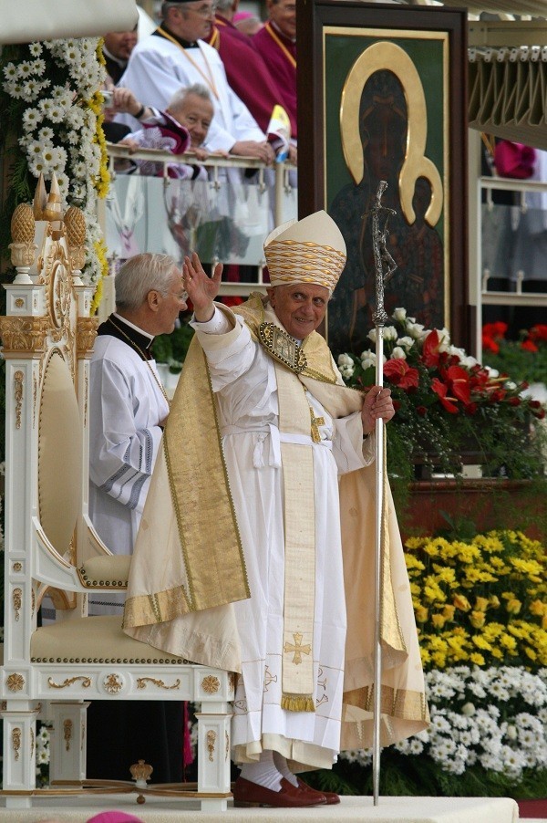 Częstochowa, 26 maja 2006 roku. Wizyta Banedykta XVI na...
