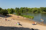 Kąpieliska w Polsce - jak znaleźć najbliższe? Jak sprawdzić czystość wody? GIS przygotował darmową mapę online
