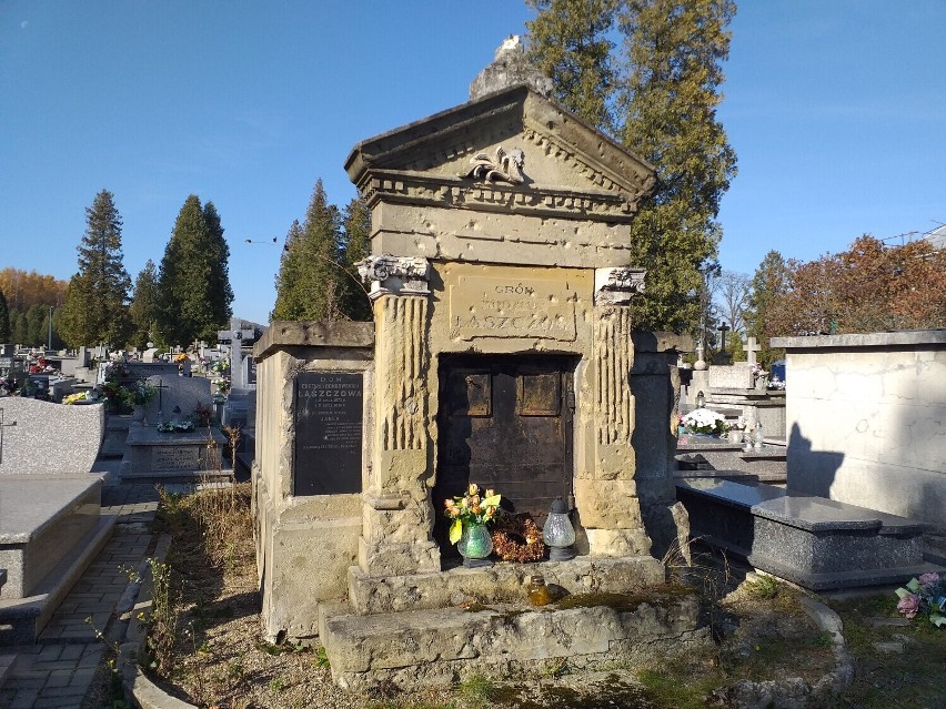 Kolejny zabytkowy grobowiec z gorlickiego cmentarza...