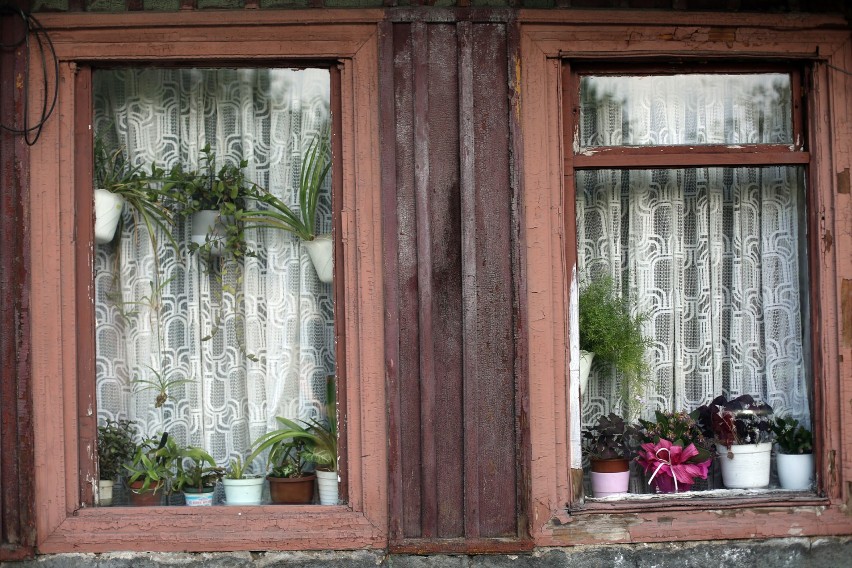 Rustykalne okna zachowały się w domach przy ul. Tureckiej