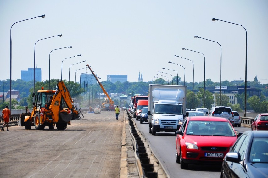 Remont mostu Łazienkowskiego potrwa do końca sierpnia