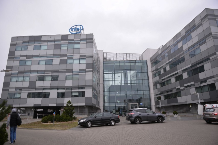 Nie będzie fabryki czipów Intela w Polsce? Firma złożyła...
