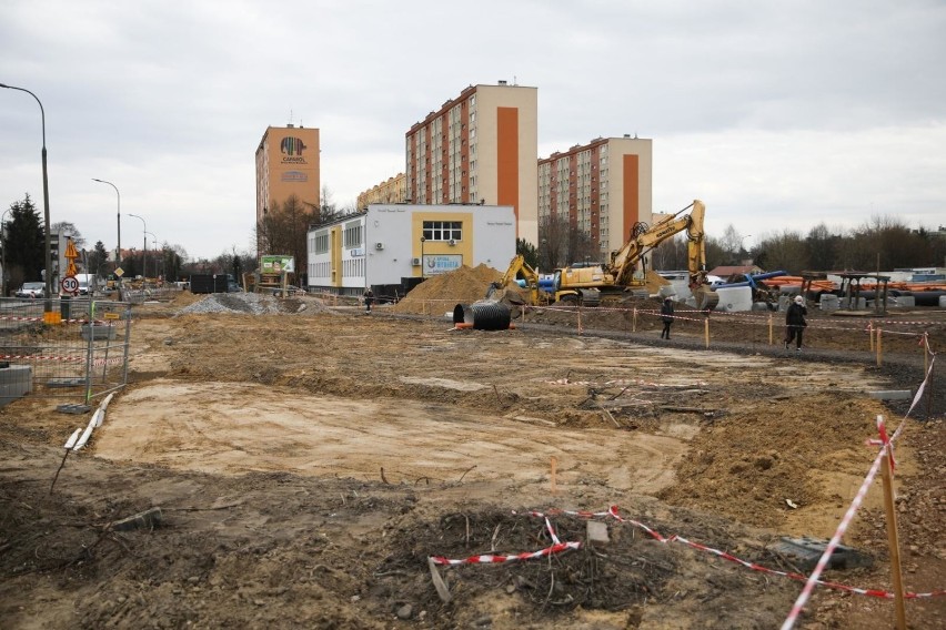 Kraków. Postępują prace na budowie linii tramwajowej do Górki Narodowej [ZDJĘCIA]