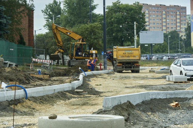 Trwające remonty ulic w Łodzi [MAPY]
Dąbrowskiego
Nowowęglowej 
Narutowicza
Zbąszyńskiej i Swojskiej
Grota-Roweckiego 
Wschodniej
Jaracza
Gdańskiej
Traugutta 
Pogonowskiego