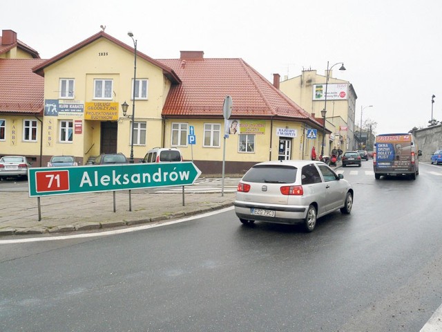 Ulica Aleksandrowska &#8211; wyjazd ze Zgierza w kierunku Aleksandrowa doczeka się wreszcie gruntownej modernizacji.
