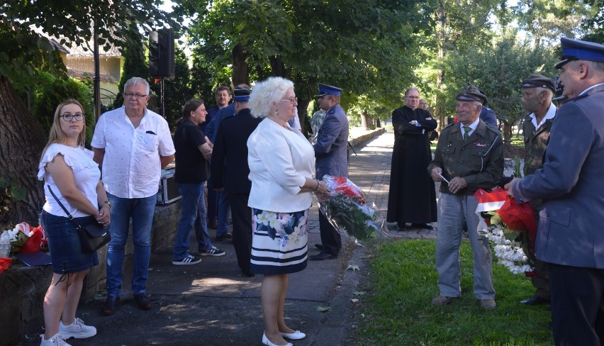 Malbork. Powstanie Warszawskie wybuchło 76 lat temu. Miejskie uroczystości odbyły się przy Pomniku Armii Krajowej