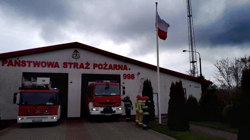 Dzień Flagi RP u strażaków ze Sławna i Darłowa [ZDJĘCIA]