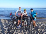 Maciej Bogajewicz, Bogusław Kalinowski i Jacek Gołaszewski pojechali rowerami z Międzychodu na Hel i z powrotem - razem 845 km