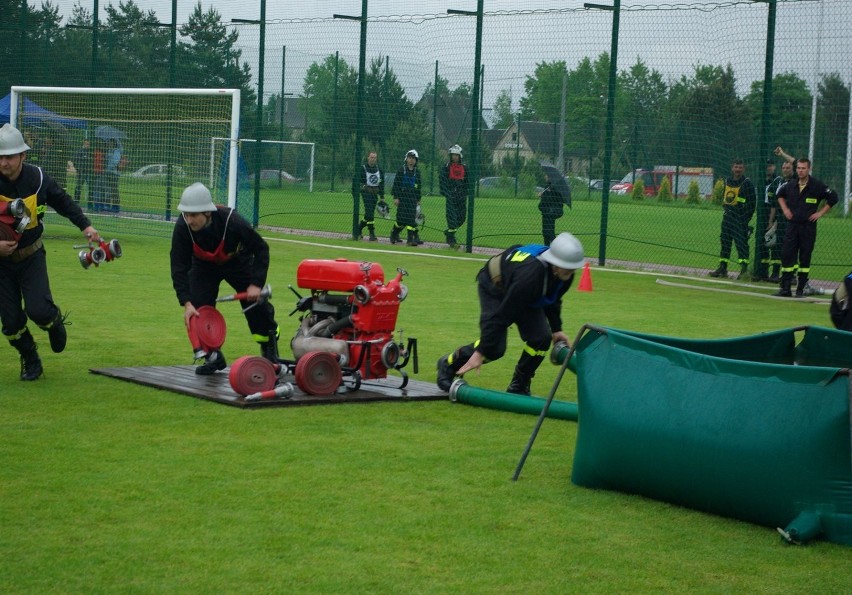 Druga rupa zwycięzów zawodów sportowo pożarniczych w...