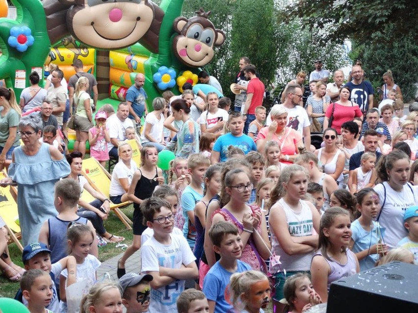 Tłumy podczas Dnia Dziecka przy Nowotomyskim Ośrodku Kultury