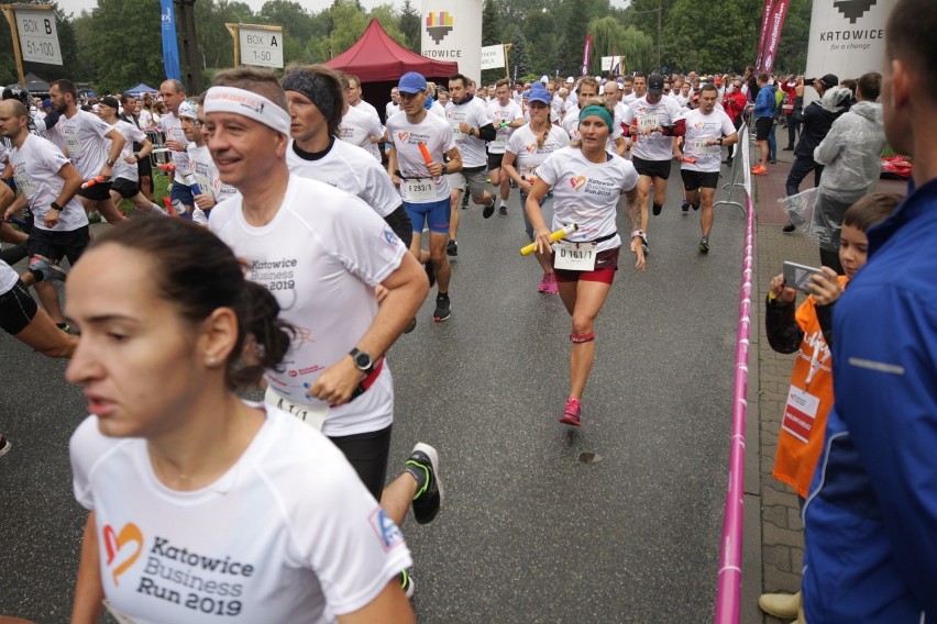 Katowice Business Run 2019: Ponad 4 tys. biegaczy na starcie charytatywnej sztafety biznesowej [ZDJĘCIA]