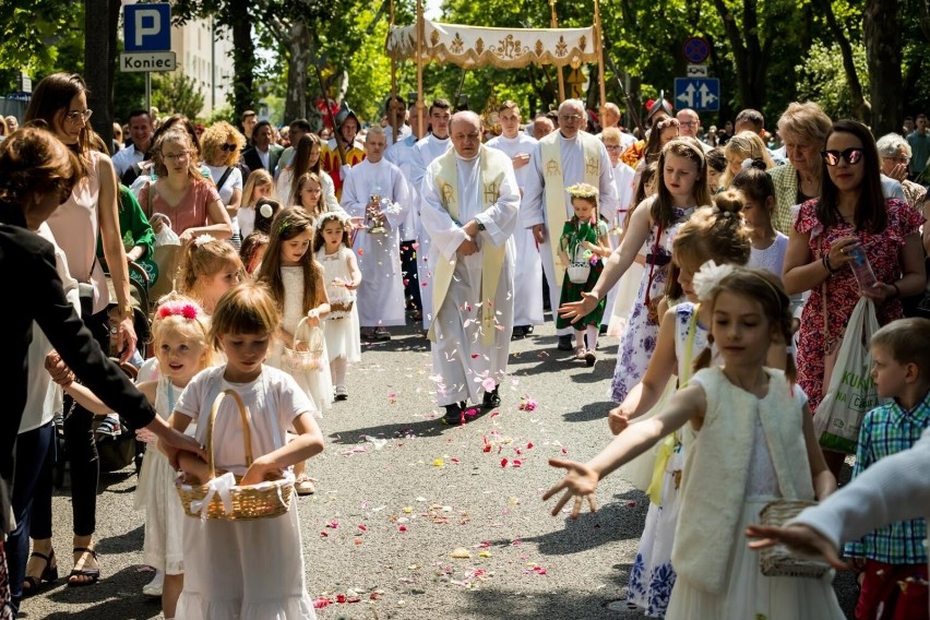 Procesja Bożego Ciała w bydgoskiej Bazylice przeszła...