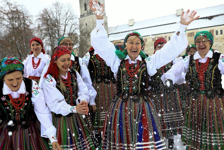 Zespół Piliczanie z Sulejowa świętuje wydanie swojej...